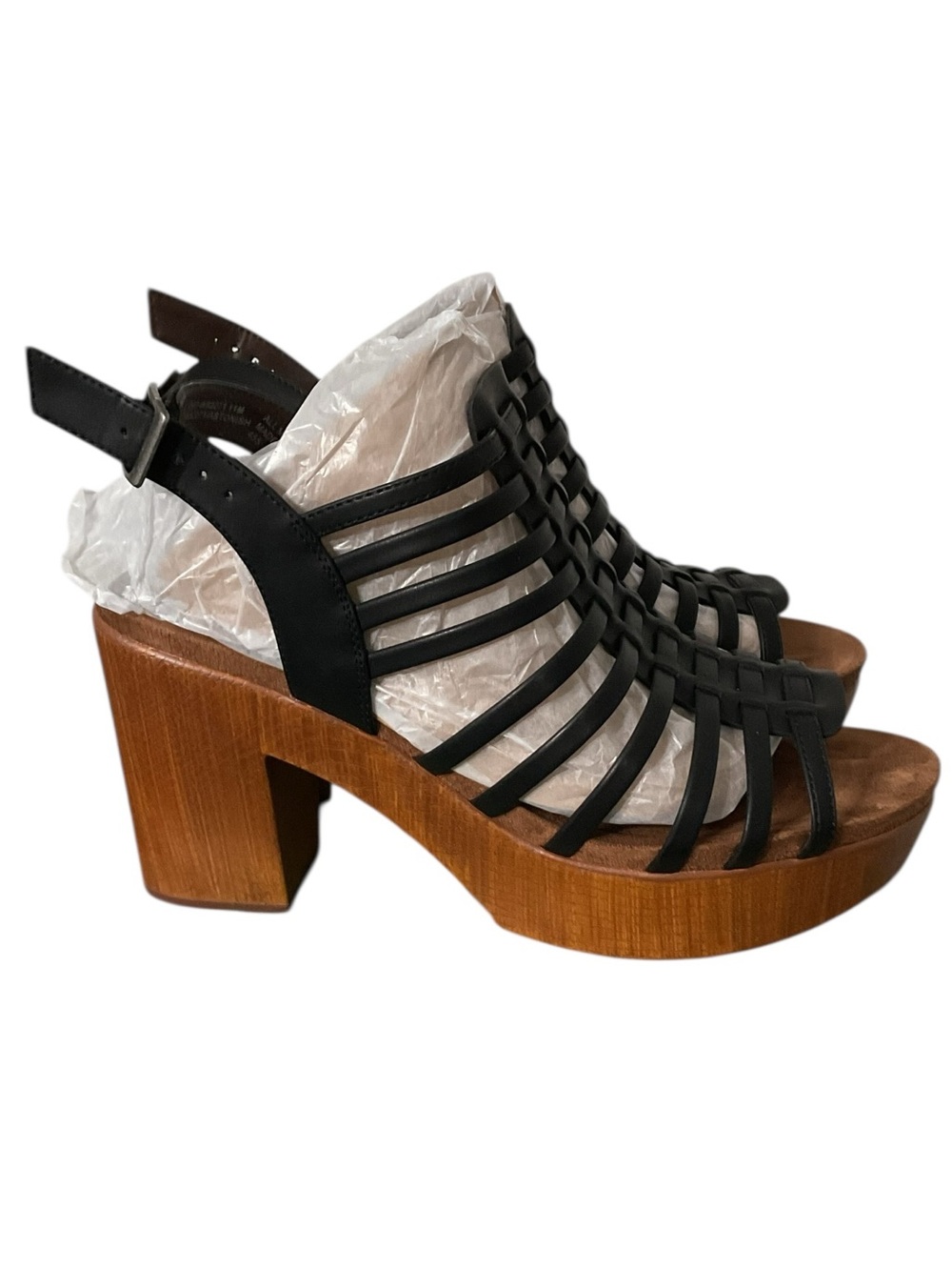 White Mountain “Astonish” Strappy Platform Sandals RT $85 4” Heel